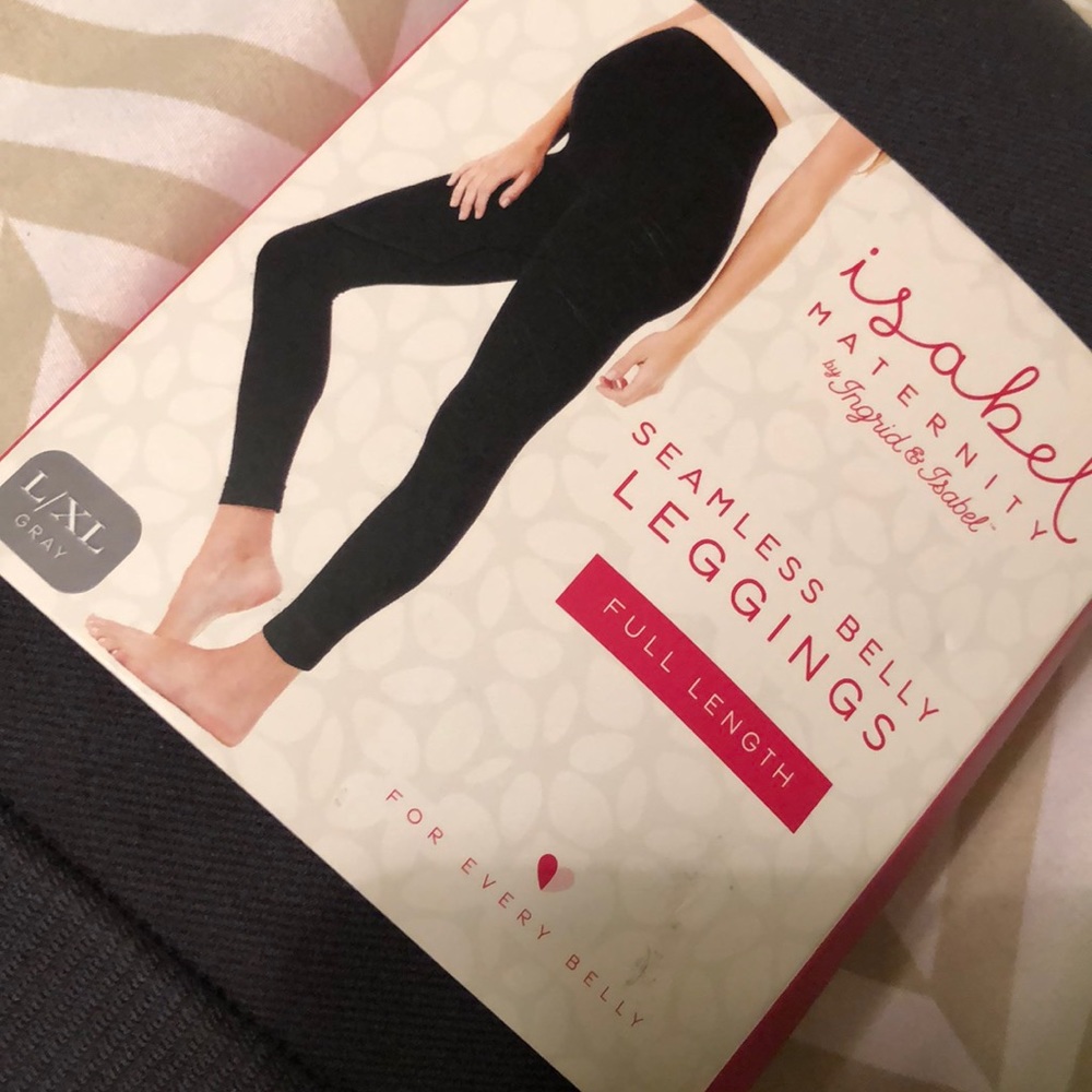 2 pairs of maternity leggings